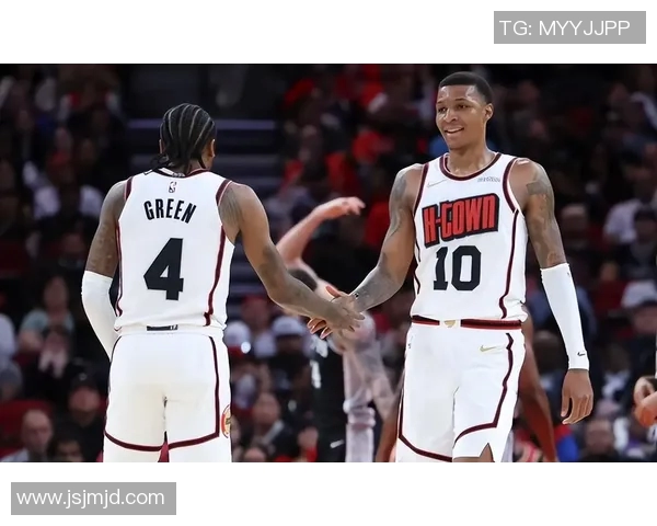 火箭主场大胜马刺，保罗29分统治全场